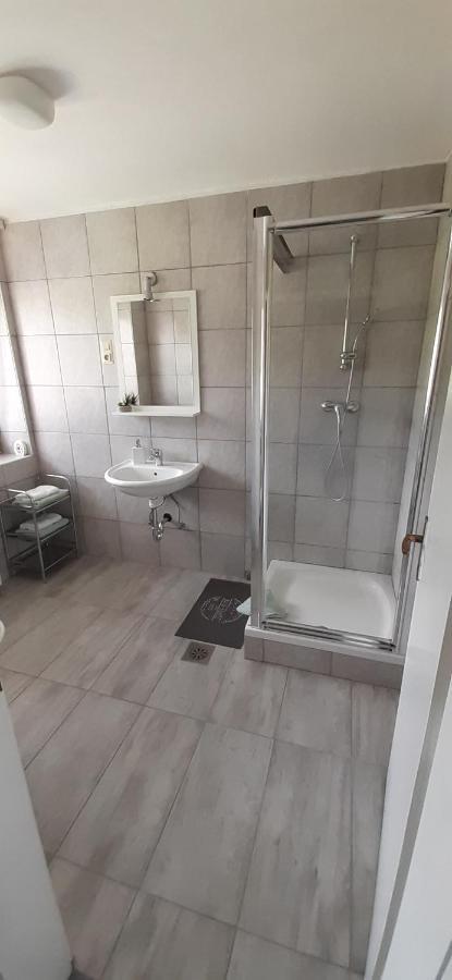 Apartmaji Mojca Guest House Križe Eksteriør bilde